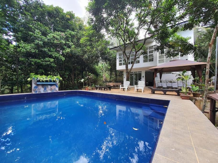 Antipolo Villa | Country Home w Private Pool at Antipolo