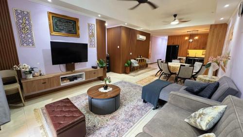 Gua Apartment | Country Villa l, Country Height, Kajang , Selangor