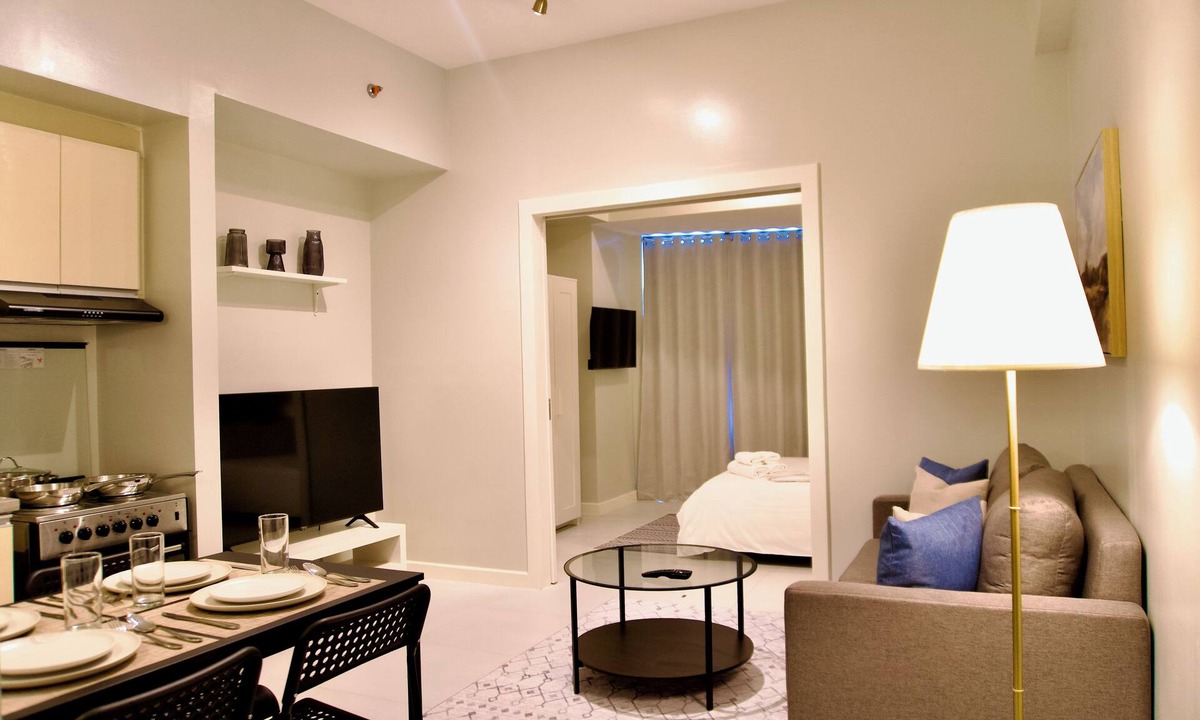 Legazpi Village Condo | Cozy 1-Bedroom with Balcony Condo near Greenbelt Mall Makati City