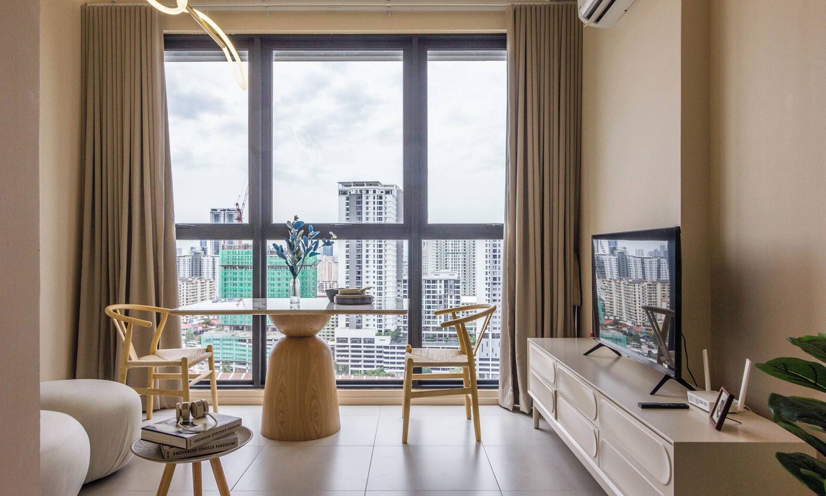 Jelutong House | Cozy 2-bedroom apartment in beautiful George Town with WiFi, fitness room