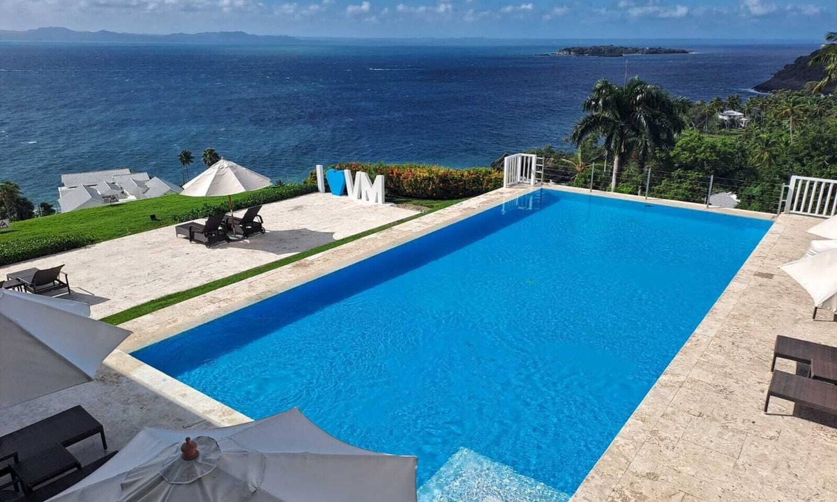 Samana Apartment | Cozy 2-bedroom apartment in welcoming Samana , Pool and Private beach