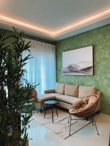Mati House | Cozy 2BR Near Dahican Beach - Fast WiFi & Netflix