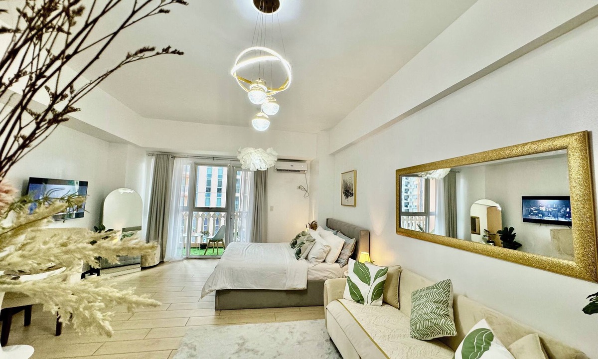 Pinagsama Apartment | Cozy and Minimalist Venice BGC