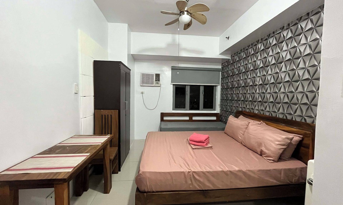 Loyola Heights Condo | Cozy City View Haven