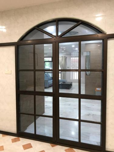 Taman Desa Tebrau House | Cozy Johor Bahru Home with Family Room and unblock balcony View