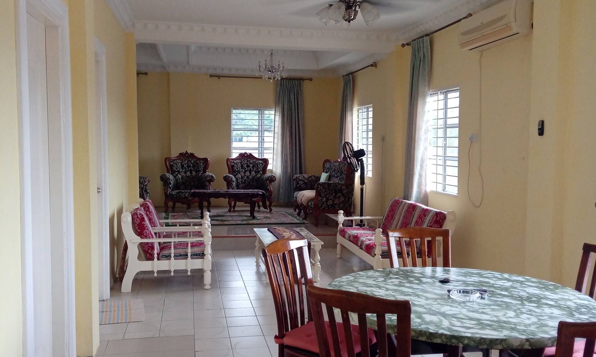 Kampung Lintang House | Cozy Modern Village Single Storey House