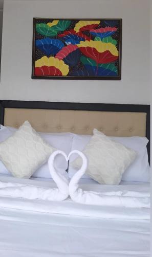 Ermita Night District Hotel | Cozy Staycation