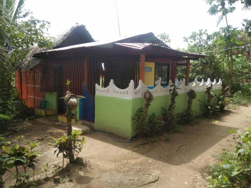 Jose Panganiban House | Cris Cottage Beach Front