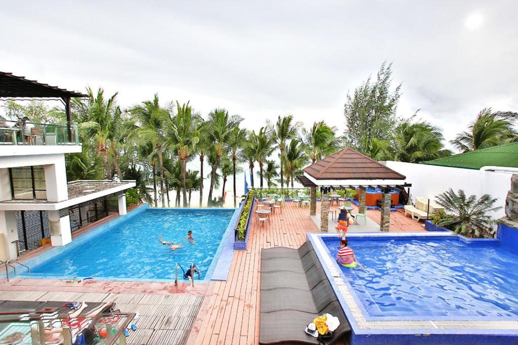 Boracay Island Resort | Crown Regency Beach Resort