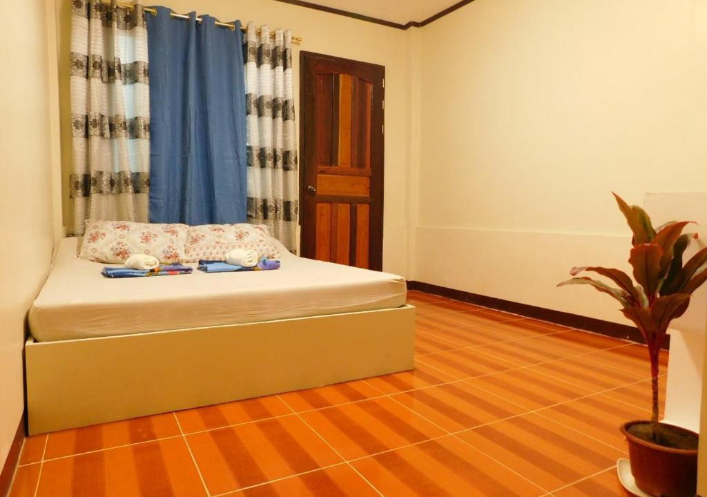 General Luna House | CUADRO INN