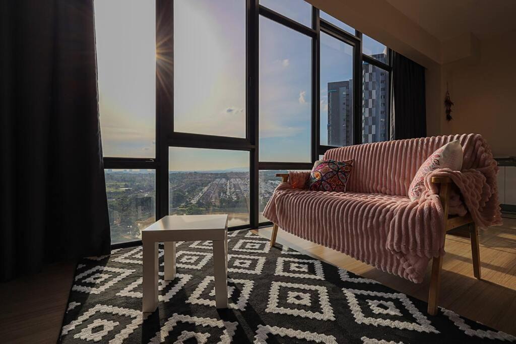 Tebrau Apartment | CUBE8TEEN#Austin Central #Walk to Little Paris