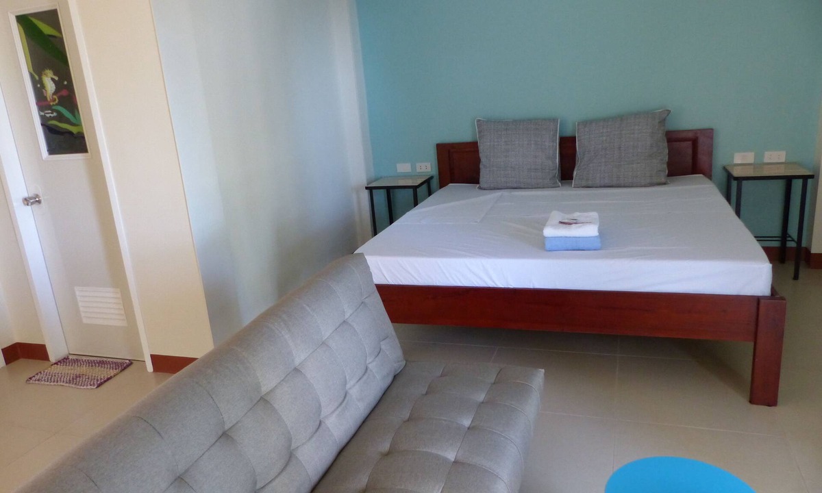 Libaong Hotel | D&B Bluestar Beach Resort