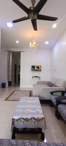 Kota Samarahan House | D'Baby Homestay