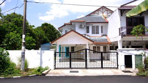 Bandar Baru Bangi House | D Corner Lot Homestay Bangi