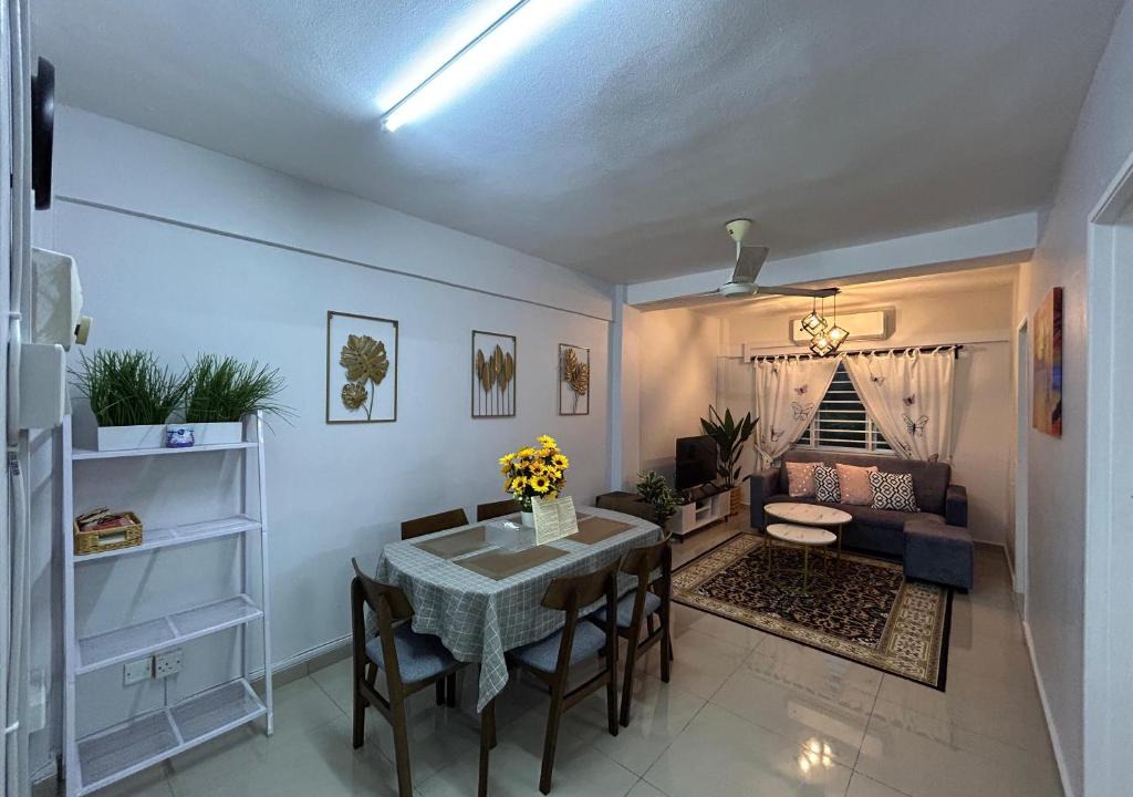 Rawang Apartment | D'Nas Homestay