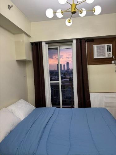 Santa Rosa Apartment | Dainty Den Z1223 - Cozy 1BR with Balcony Sunset View