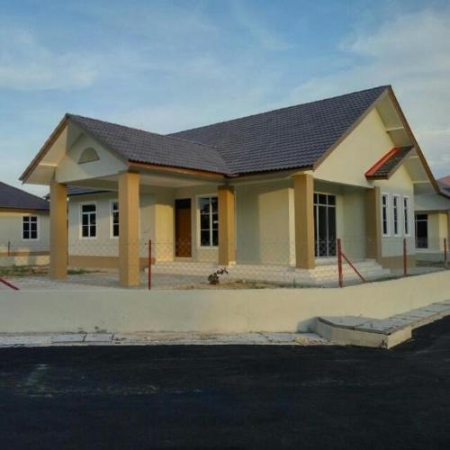 Kota Bharu House | Damai d' Bachok Homestay 3 Bedrooms - Half Bungalow house