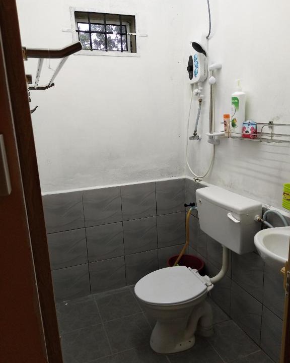 Taman Nyior Setali House | De La Homestay