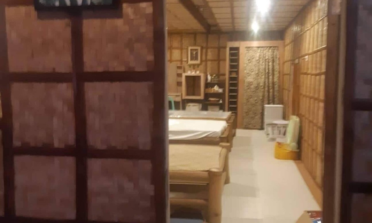 Odiongan House | Dear sports bar and villa