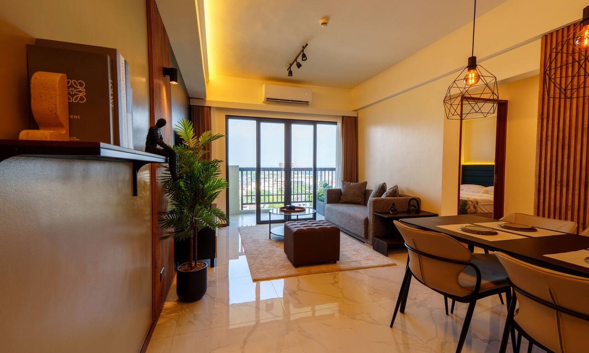 Tambo Apartment | Deluxe 2BDR Suite at SunnyPlace Residence near MoA, PITX, NAIA