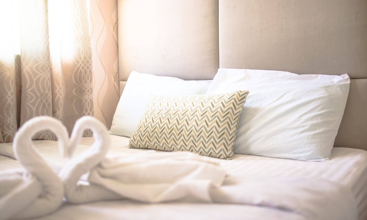Cebu Condo | Deluxe 2BR @ Kara's Condotel SALE
