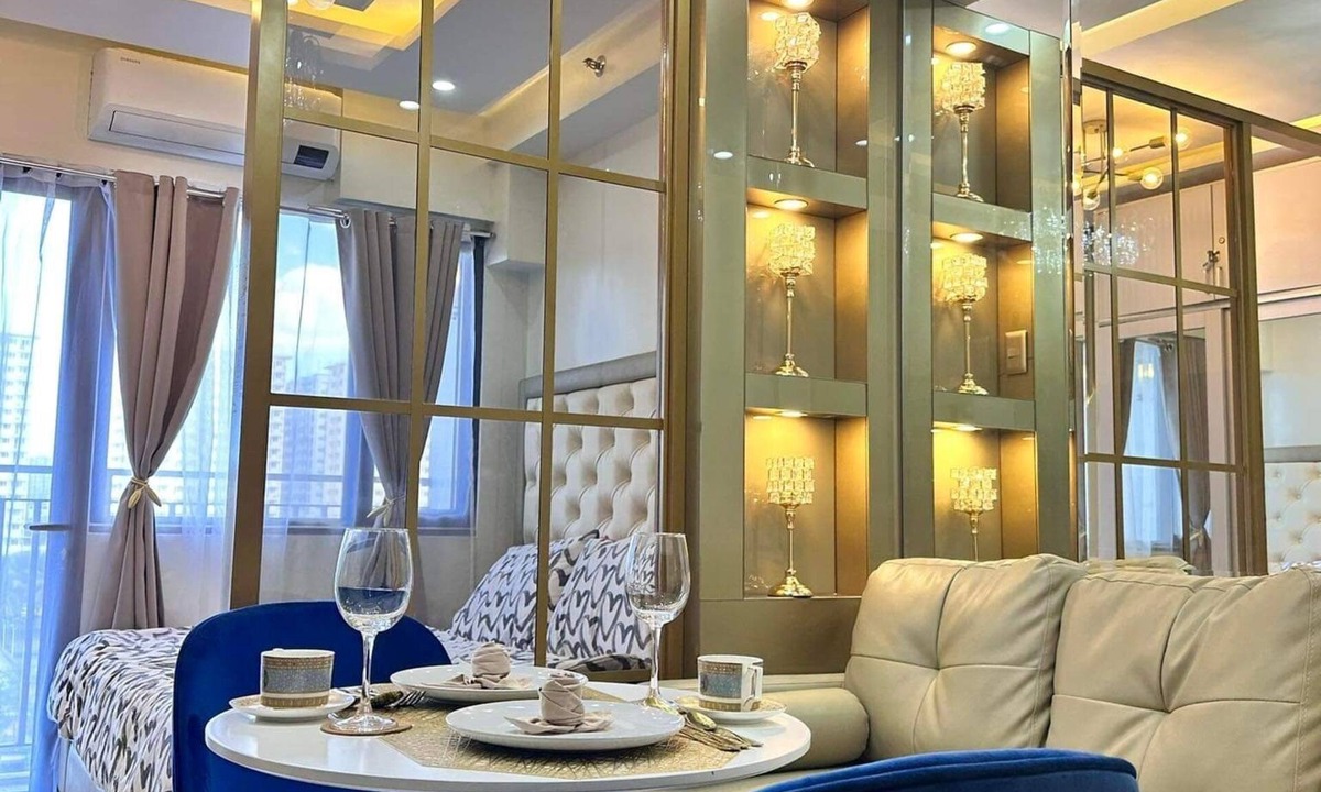 Barangay 76 Condo | Deluxe Suit Room