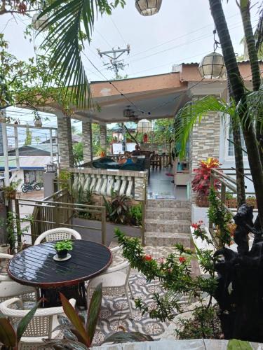 Coron Town Proper House | Dignadice's Homestay