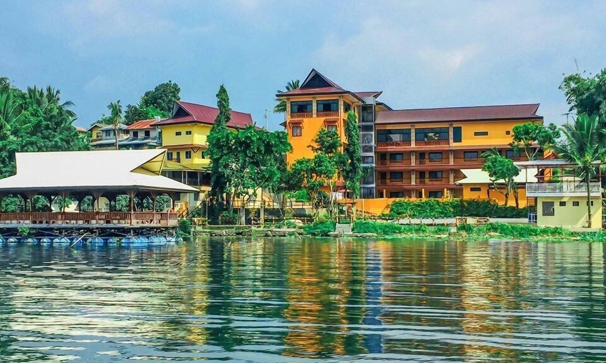 Lake Sebu Hotel | Dolores Lake Resort
