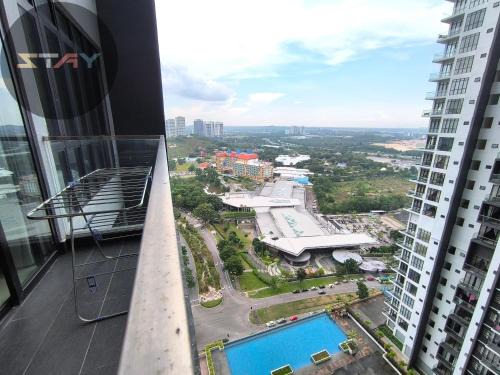 Medini Apartment | DP Family 6Pax Stylish Comfort Netflix BySTAY