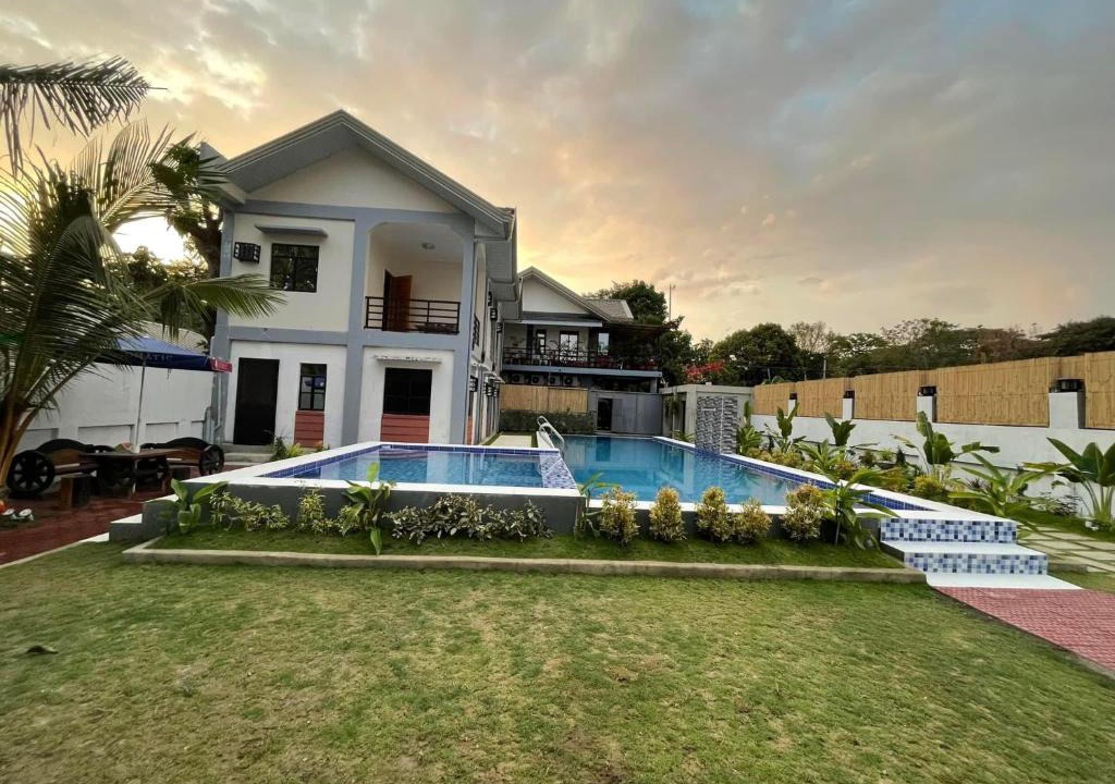 Sison House | Duran Pool & Guesthouse