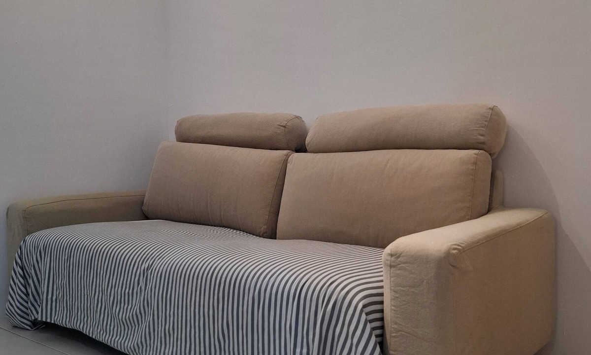 Taman Desa Tebrau Apartment | E04A: 6Mins Walk-Tebrau Aeon & Ikea with work space