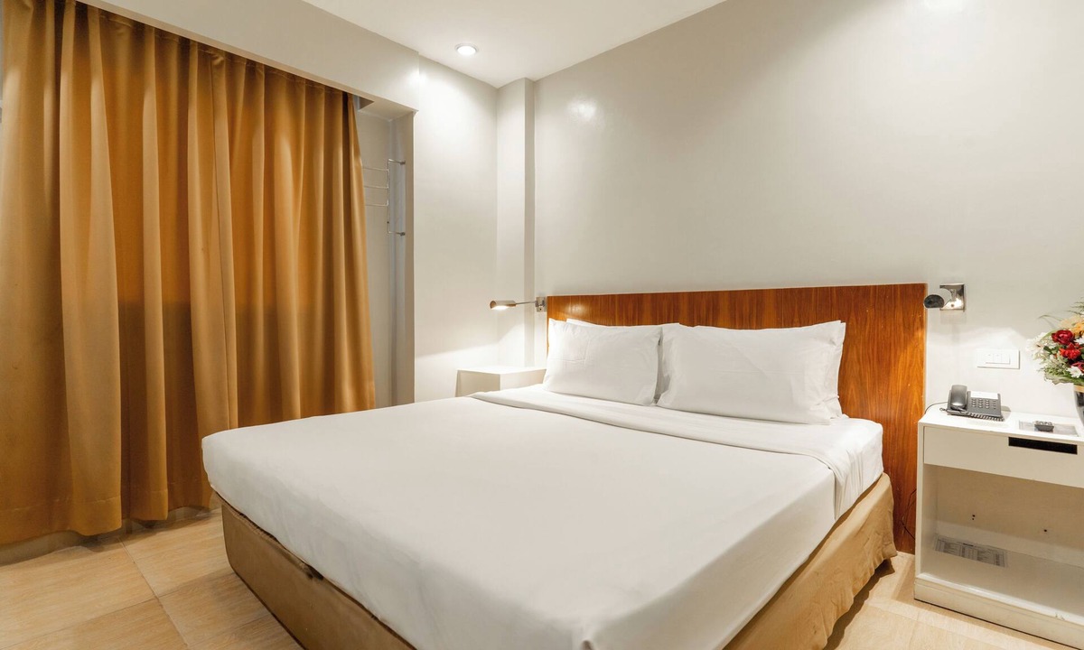 Bacolod Hotel | Ecotel by L'Fisher