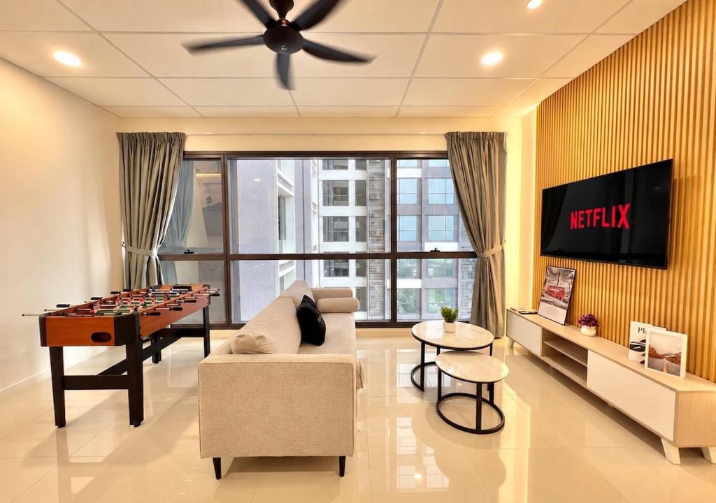 Tropicana Apartment | Edelweiss Muji Style 2BR for 6 near MRT and Mall