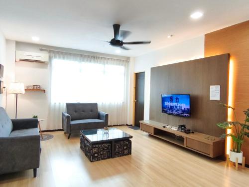 Richmond Hill Apartment | Eden 8pax 3Rooms apartment near Kuching Airport