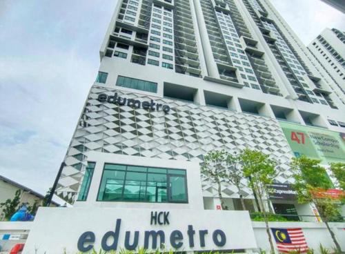 Subang Jaya Apartment | Edumetro Suites Segi College Subang By MICASA GROUP