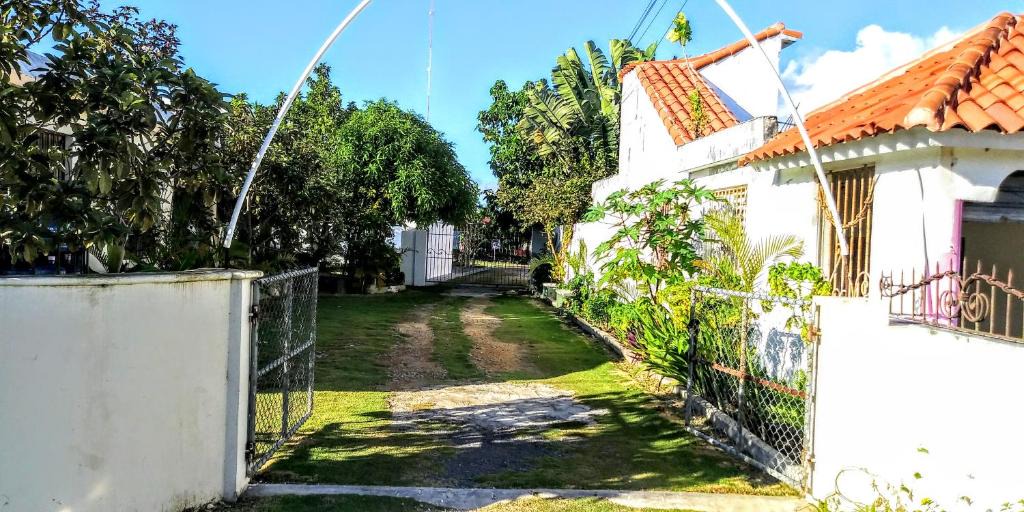 Higuey House | El Conde de Villa Rosa