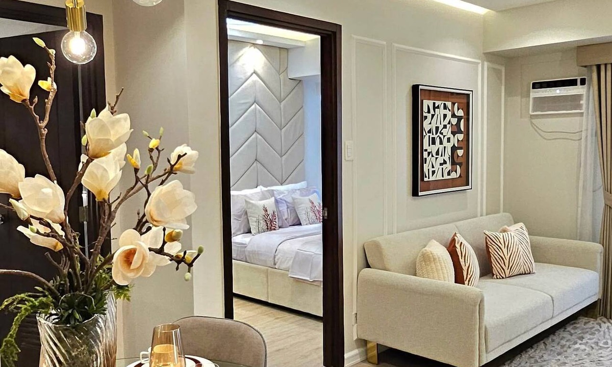 Barangka Ilaya Condo | Elegant Getaway, Modern Comfort + Prime Access 2BR 1 BATH, AC UNIT ON EACH ROOM