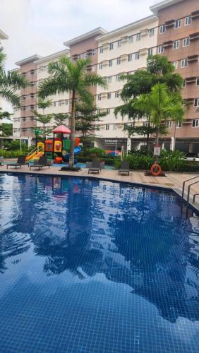 Trece Martires Hotel | Empress Suite SMDC Hope Residences CONDOTEL with UNLIWIFI