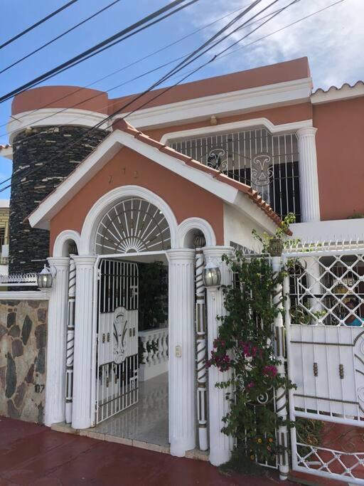 Casa de Campo House | Encantadora casa en la ciudad!