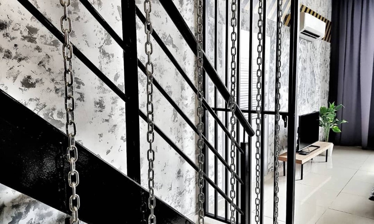 Ara Damansara Apartment | Escapade Prison Hotel