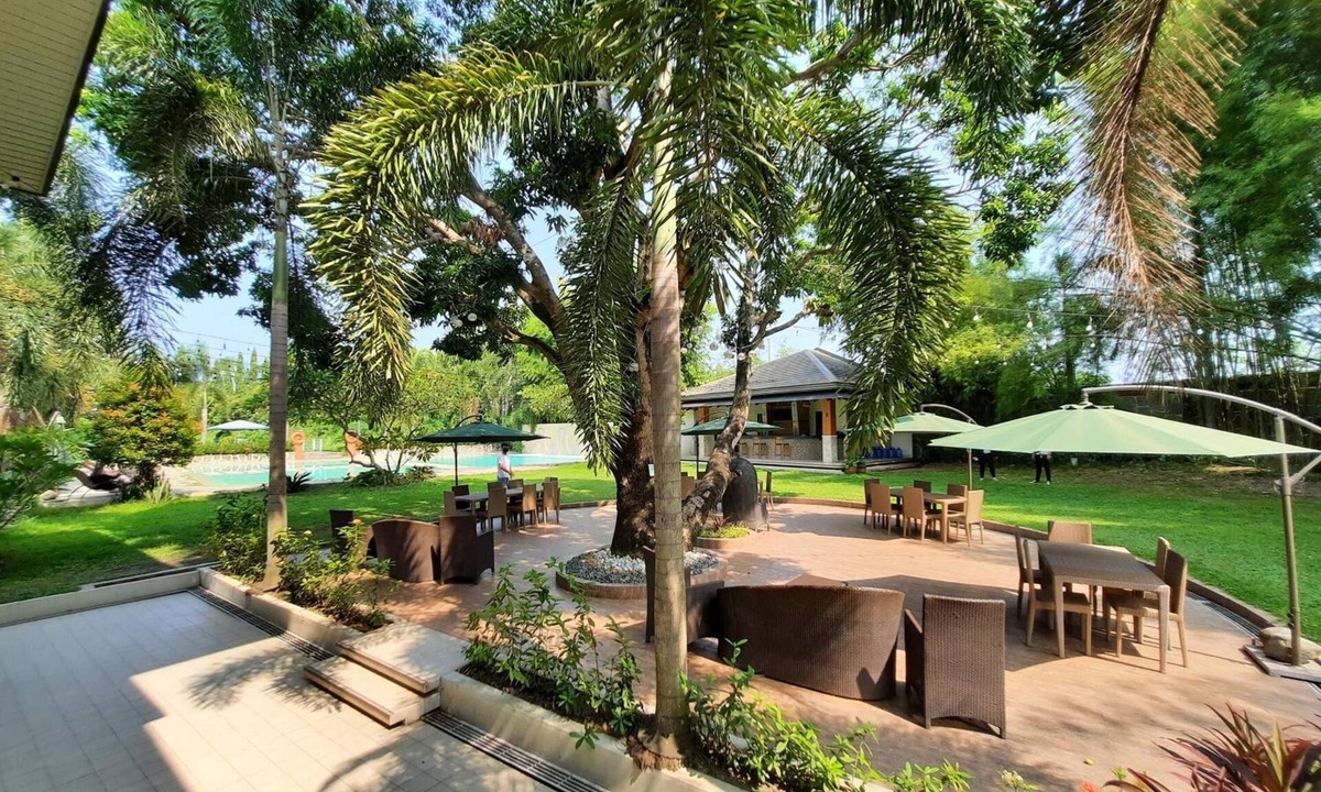 Capas Hotel | Estancia De Lorenzo Tarlac