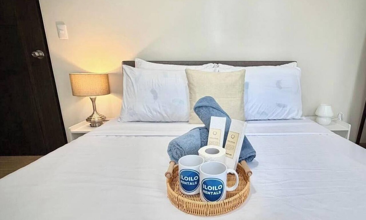 Iloilo Condo | Exclusive 1-Bedroom Stay at The Palladium