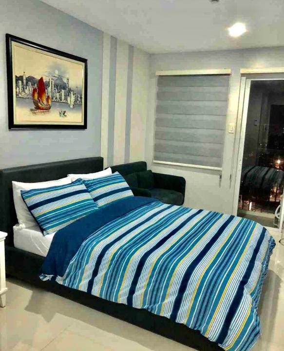 Bacolod Apartment | Explorer Suite 1004