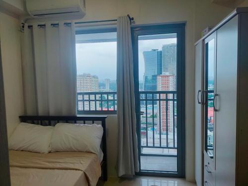 Highway Hills Hotel | Fame Residences Tower 1