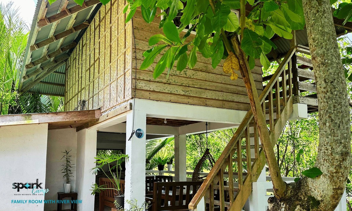 Baler House | FAMILY HOUSE WITH PRIVATE KITCHEN, TOILET AND LIVING ROOM