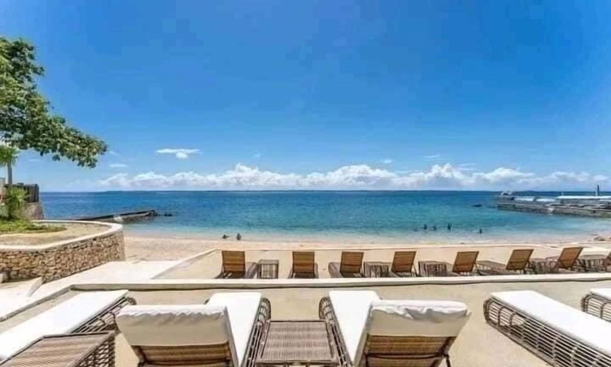 Lapu-Lapu Apartment | Family room 2 bedrooms