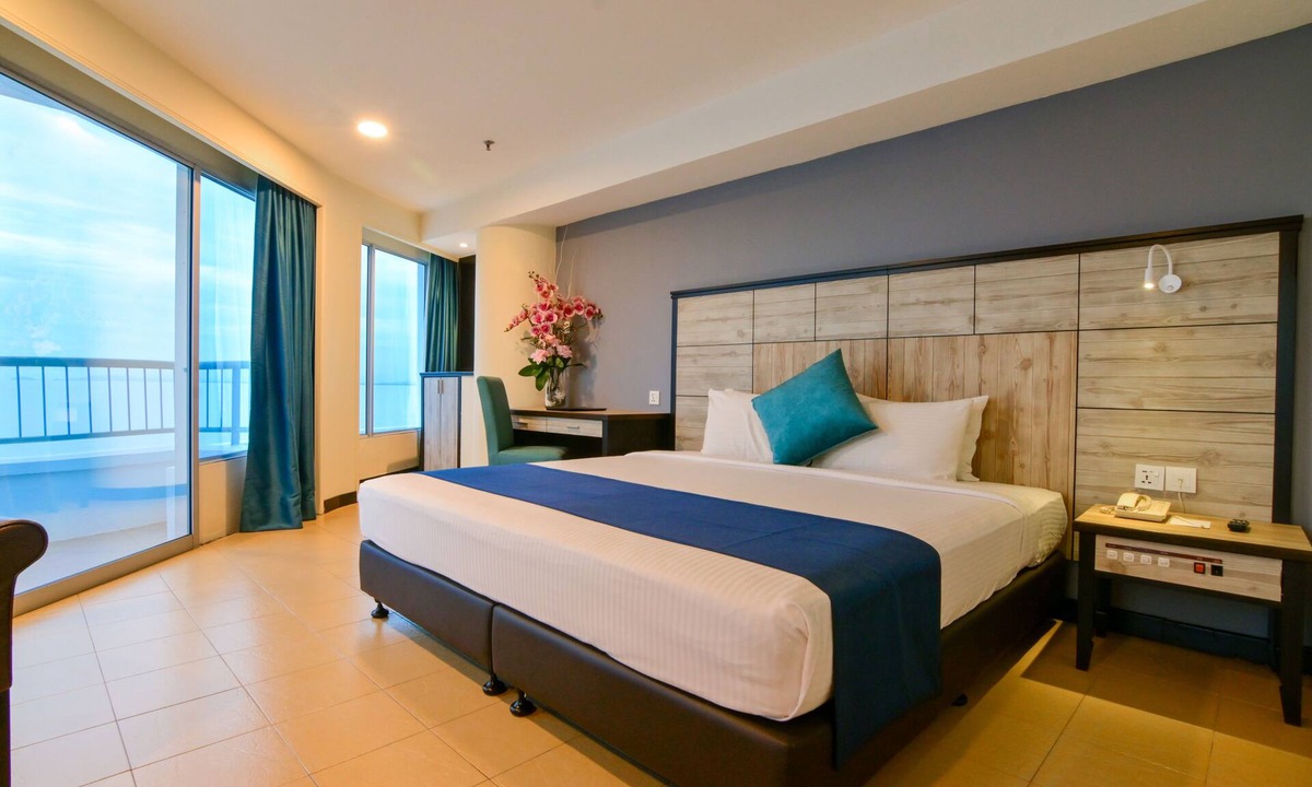 Tanjung Bungah Hotel | Flamingo By The Beach Penang