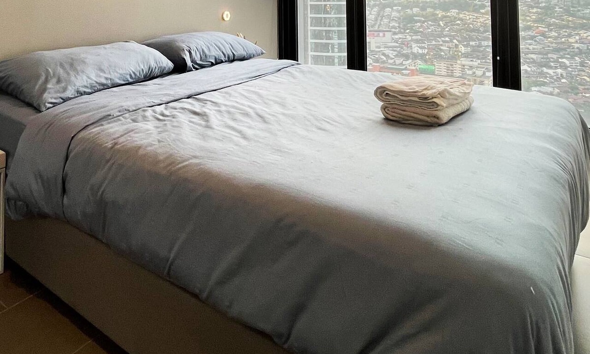 Brickfields Apartment | Four Season Suite EST Bangsar, Dazzling Patio with Wide City view, Family 6 pax