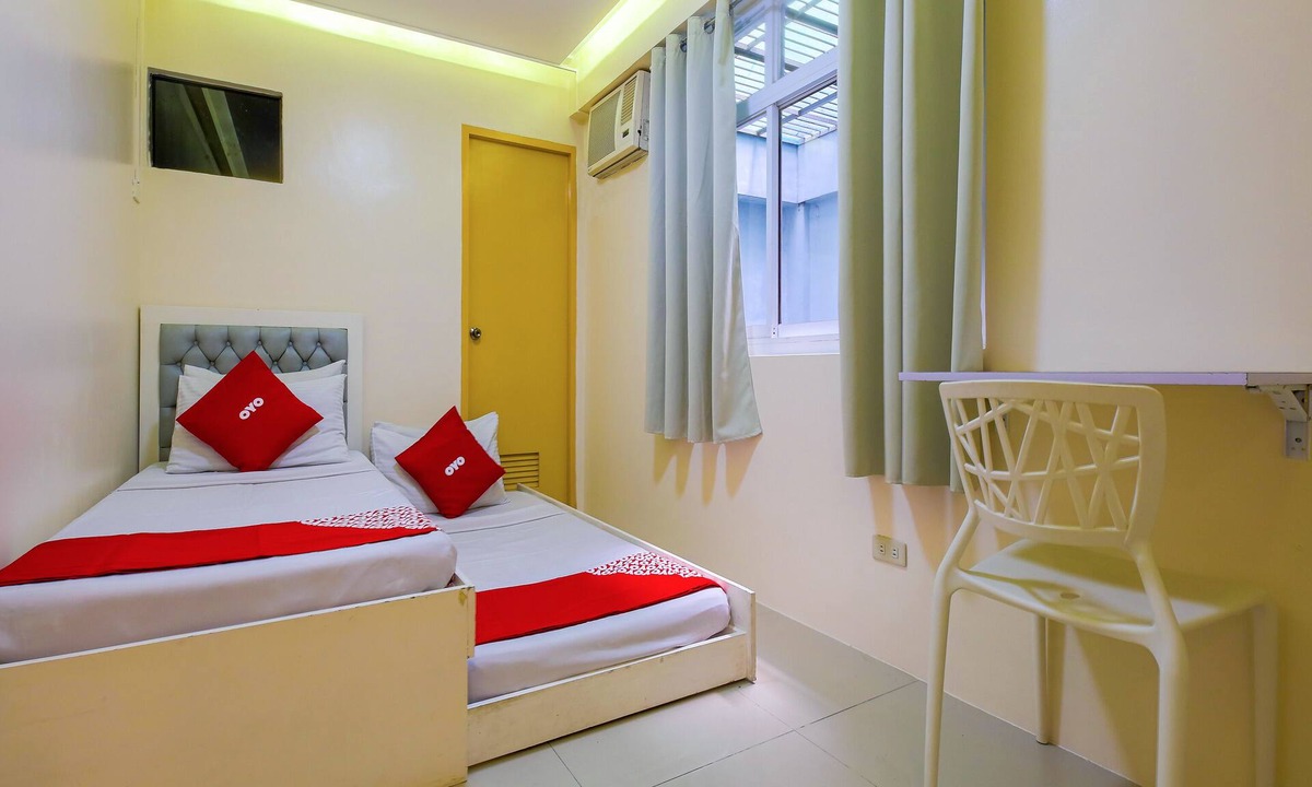 Baclaran Hotel | Freemont Place