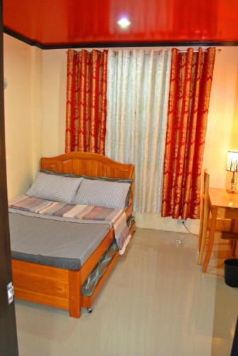 Puerto Princesa City Centre House | Fully AC 3BR House for 8pax near Airport and SM with 100mbps Wifi